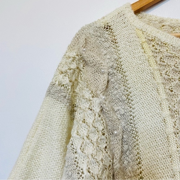 💫 80s Loose Knit Dolman Sleeve Creamy Pearl Beaded Detail Sweater - Picture 3 of 6